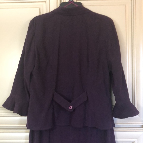 Women’s 2 pc. Dress (sleeveless) and Jacket - Picture 3 of 7